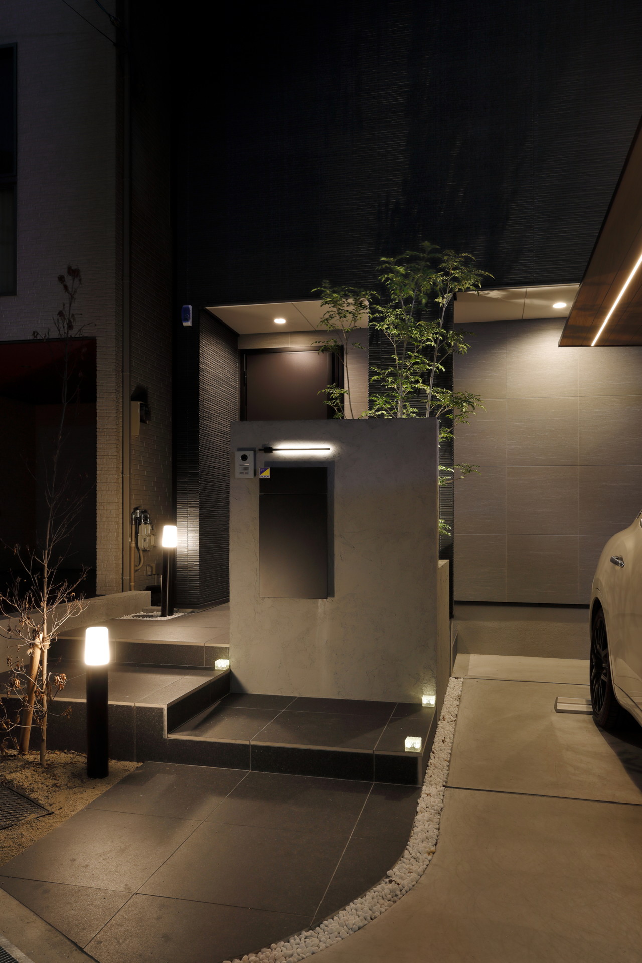 シンプルで洗練されたホテルライクな家 写真