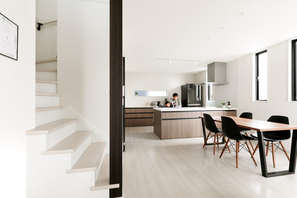 モノトーンインテリアな家づくり 大阪 豊中 吹田 尼崎の北摂を中心とした注文住宅 分譲住宅